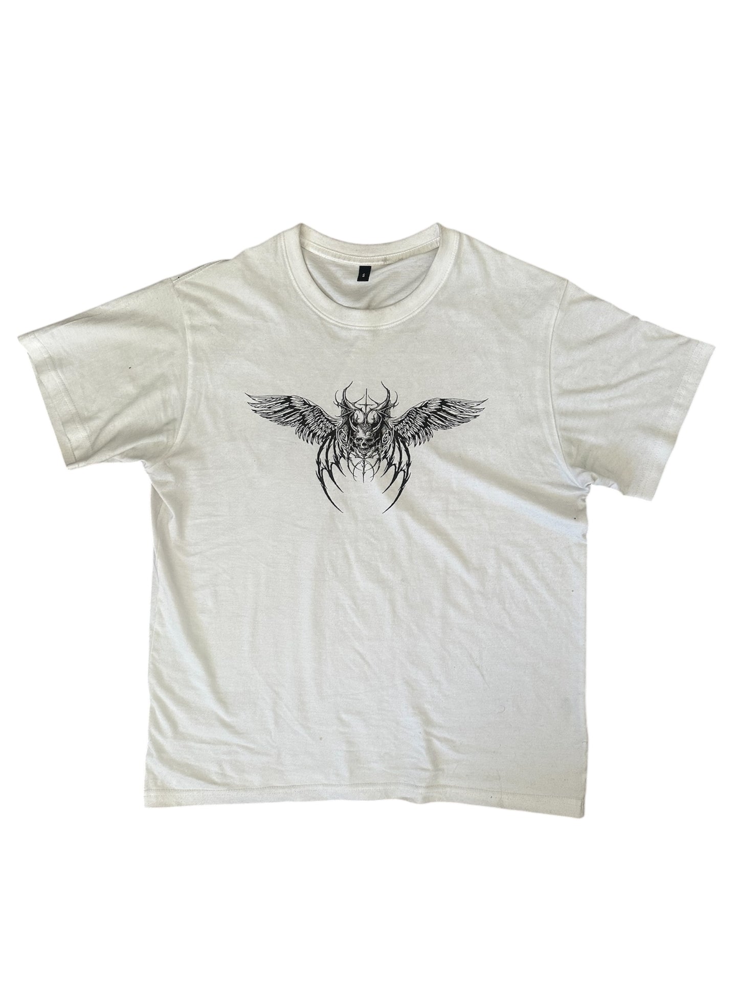 White t shirt